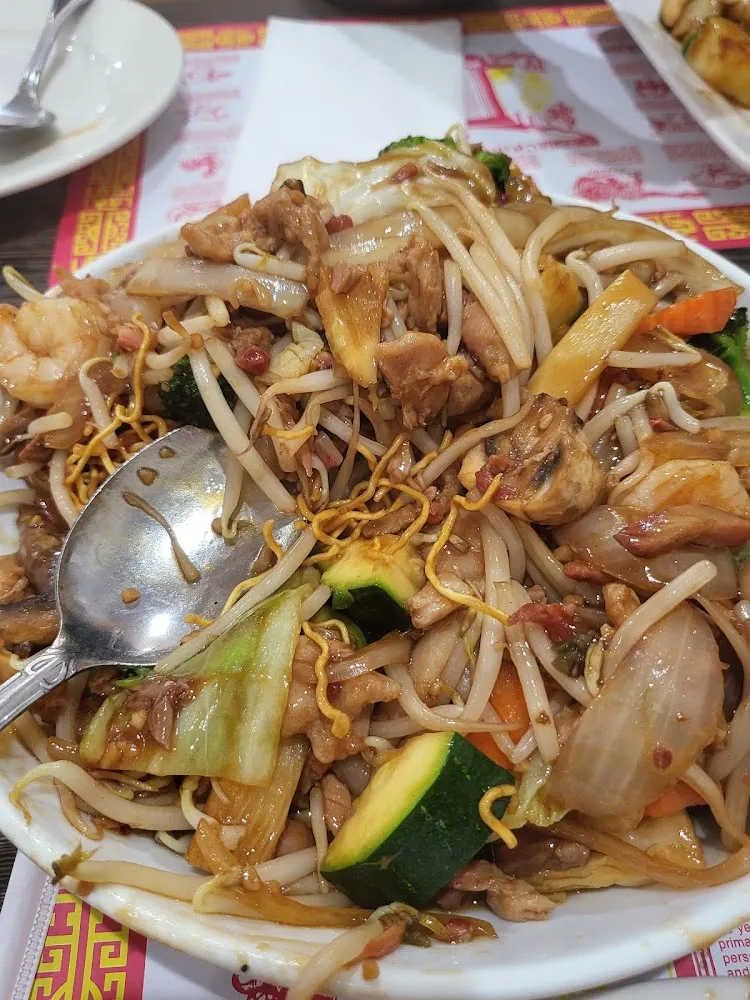 Chow Mein with Crispy Noodles