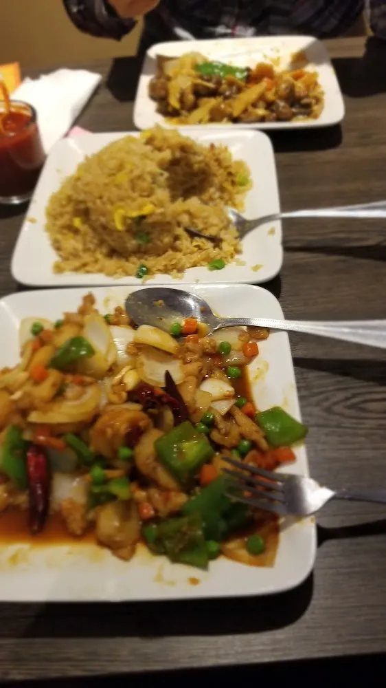 L Kung Pao Chicken